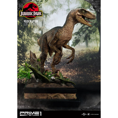 Jurassic Park socha 1/6 Velociraptor 41 cm